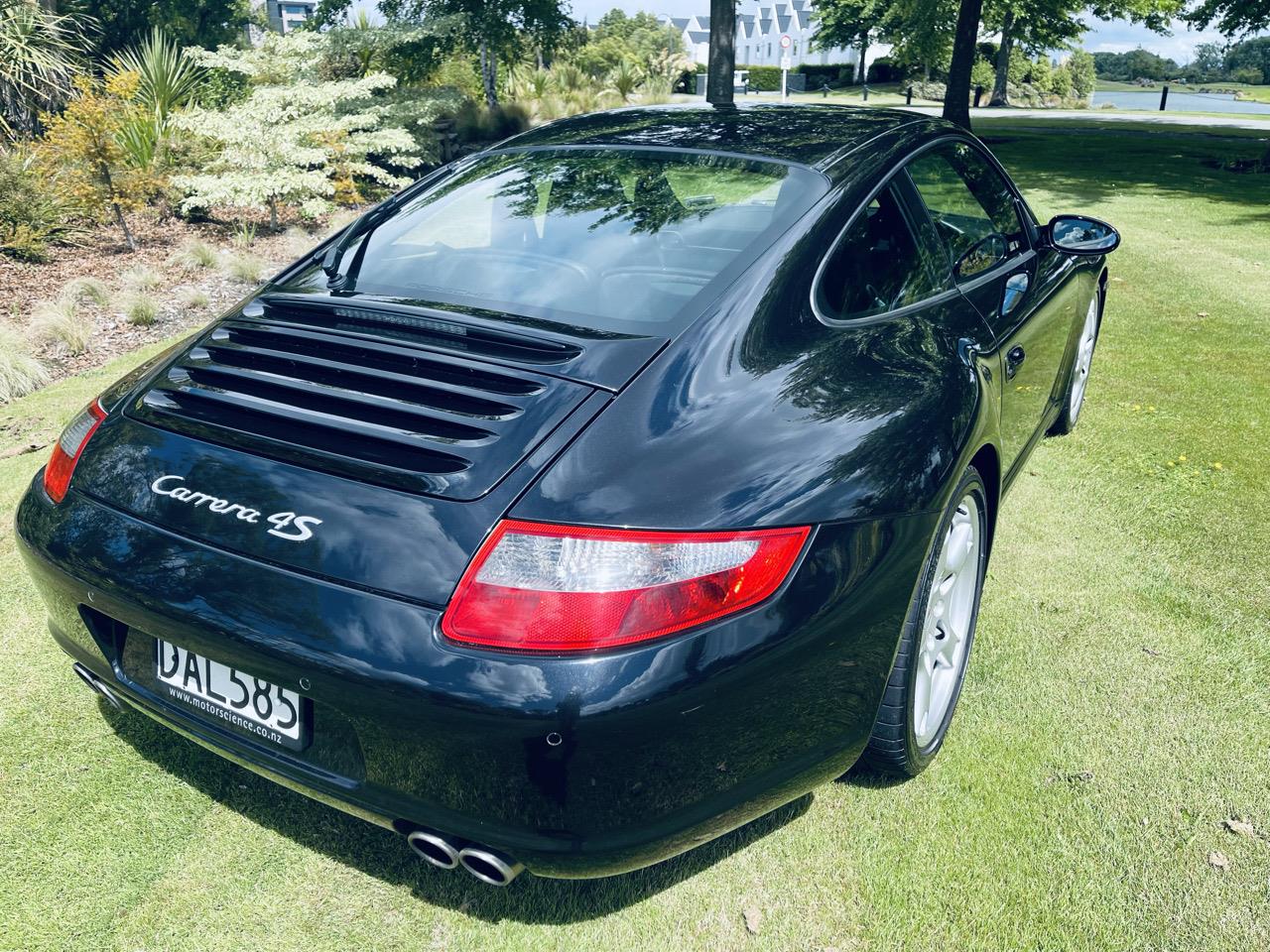 2005 Porsche 911