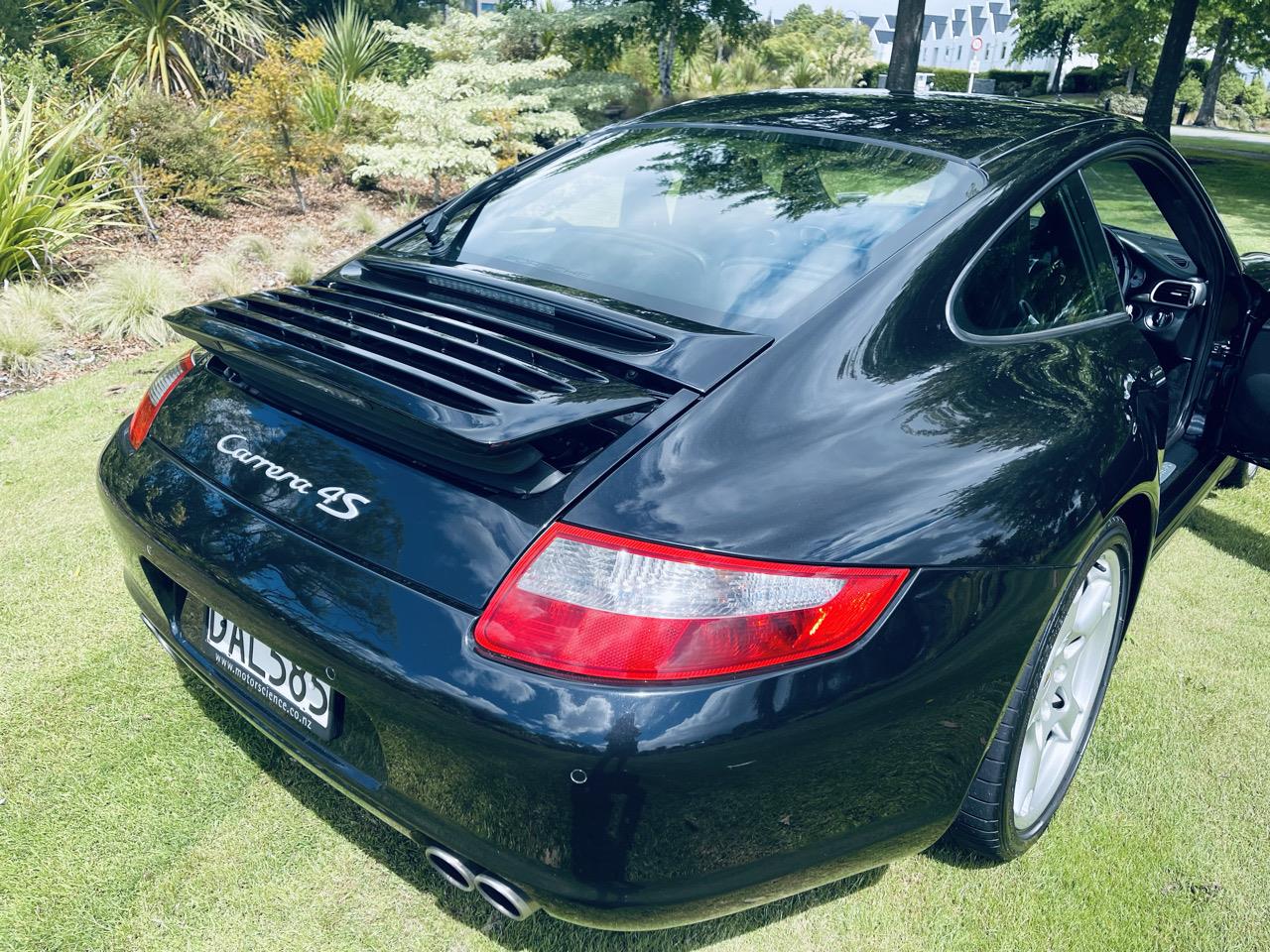 2005 Porsche 911